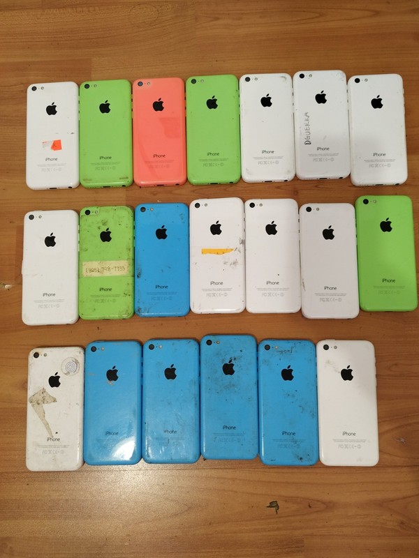 Lot of 20 Apple iPhone 5c Mixed colors For parts