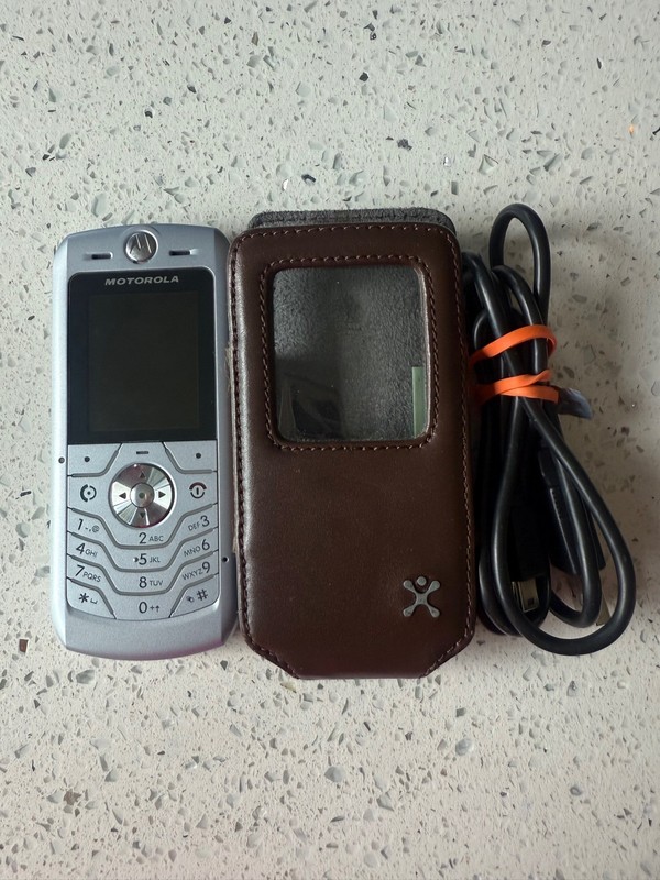 Motorola L6 Tested Silver Retro Mobile Phone 1.75”Screen Display