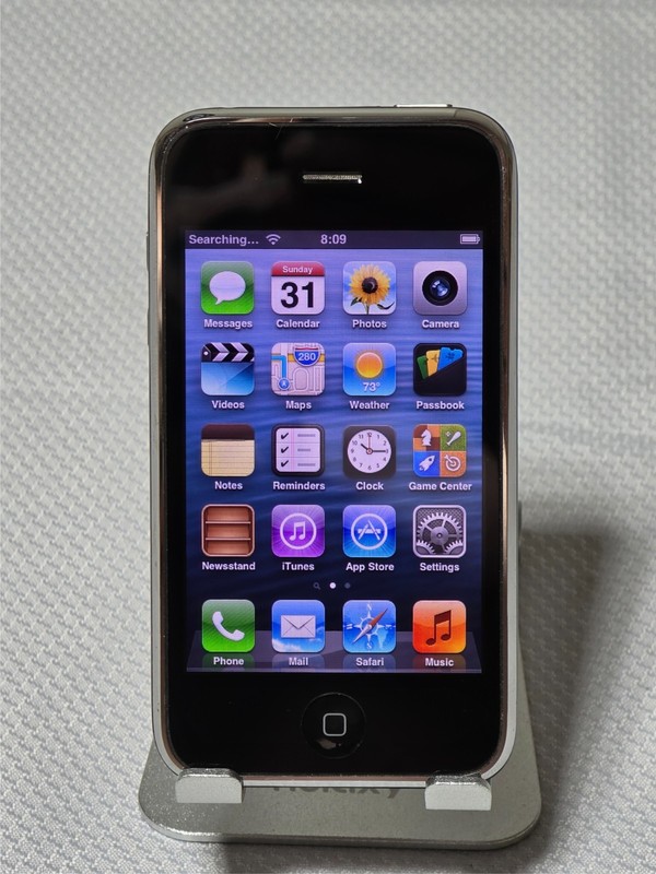 Apple iPhone 3GS 8GB A1303 Black