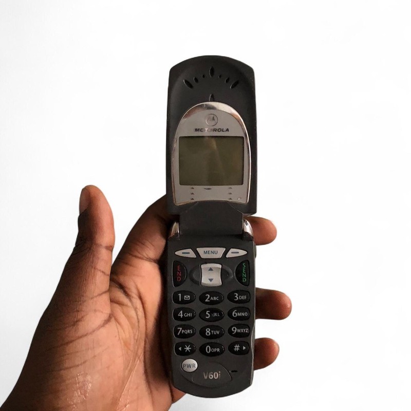 Motorola V60i Silver Flip Phone Untested 2000s Y2K Vintage Retro