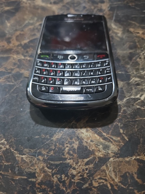 Verizon BlackBerry Tour 9630 2GB Smartphone Cell Phone Untested No Battery! gallery