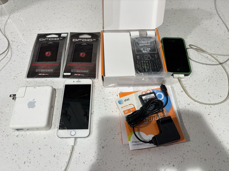 iPhone 4s iPhone 6 AT&T Z431 Phone Lot With Accessories *READ*