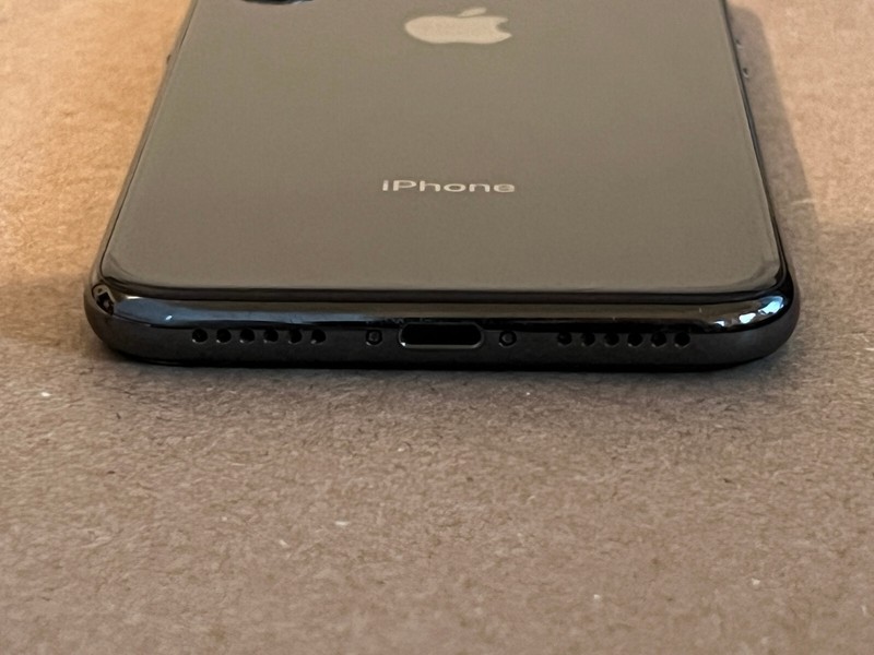 Apple iPhone X 64GB - Space gray (Unlocked) A1865 (CDMA + GSM) Read gallery