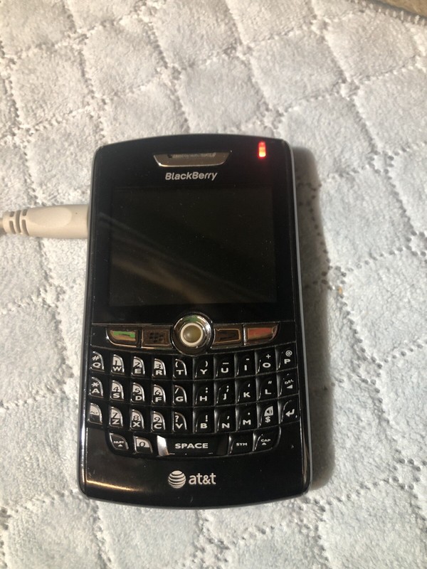 Blackberry 8820 no battery parts only