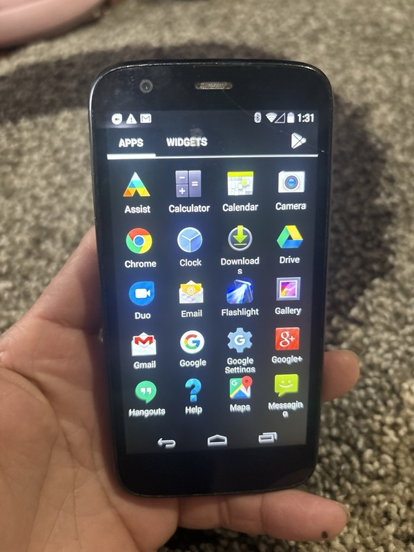 Motorola Black Android Slate Smartphone 5MP Camera MicroSD Bluetooth Wi-Fi GPS