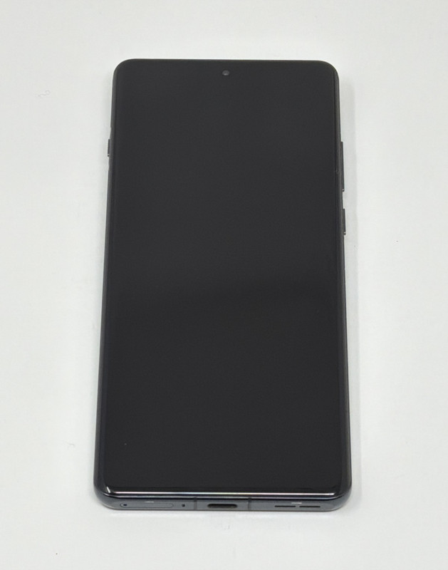 OnePlus 12 – 512GB – Silky Black (Unlocked) CPH2583 Used