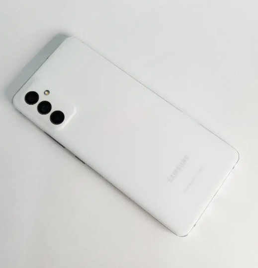 SAMSUNG Galaxy A82 Quantum2 SM-A826N 128GB Unlocked Mobile phone Random color