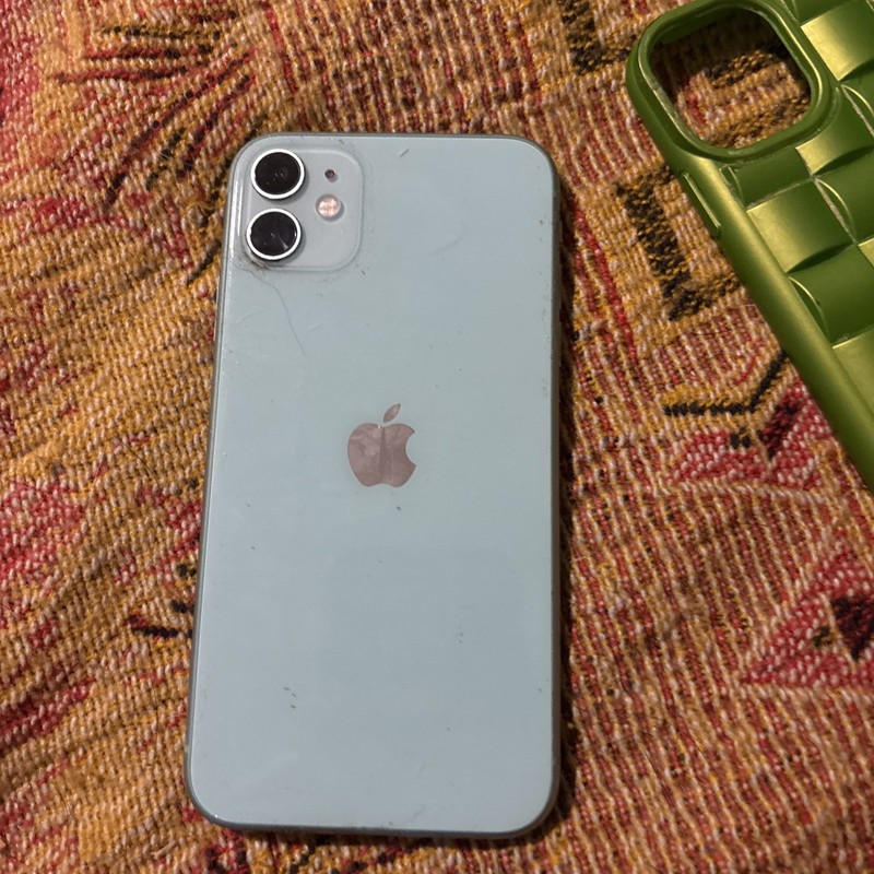 Iphone 11 no problems tested works