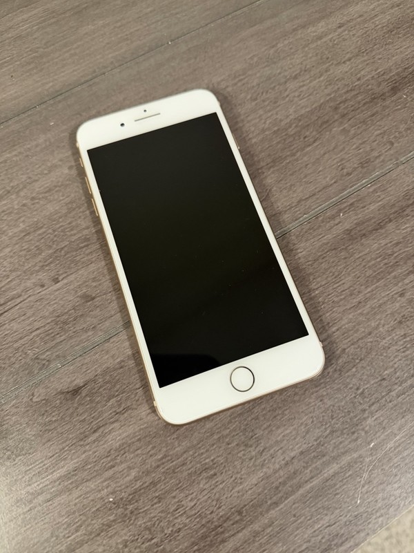 Apple iPhone 8 Plus Gold 64GB, 12MP Camera, iOS Unlocked