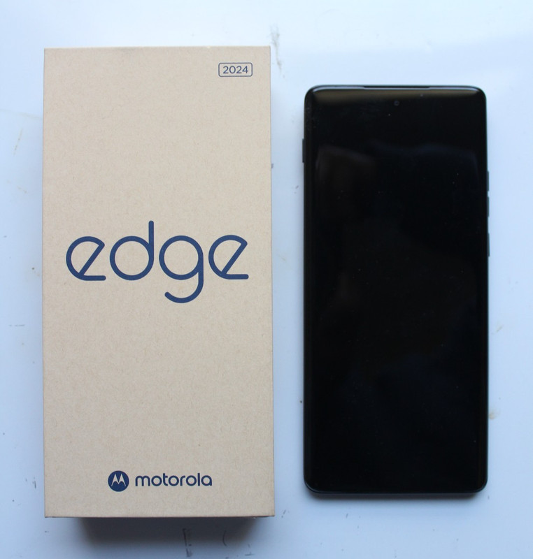 Motorola • Edge 2024 • 256GB • 6.6&Prime; • 50MP • 8G RAM • 5G • Unlocked • Black ✅