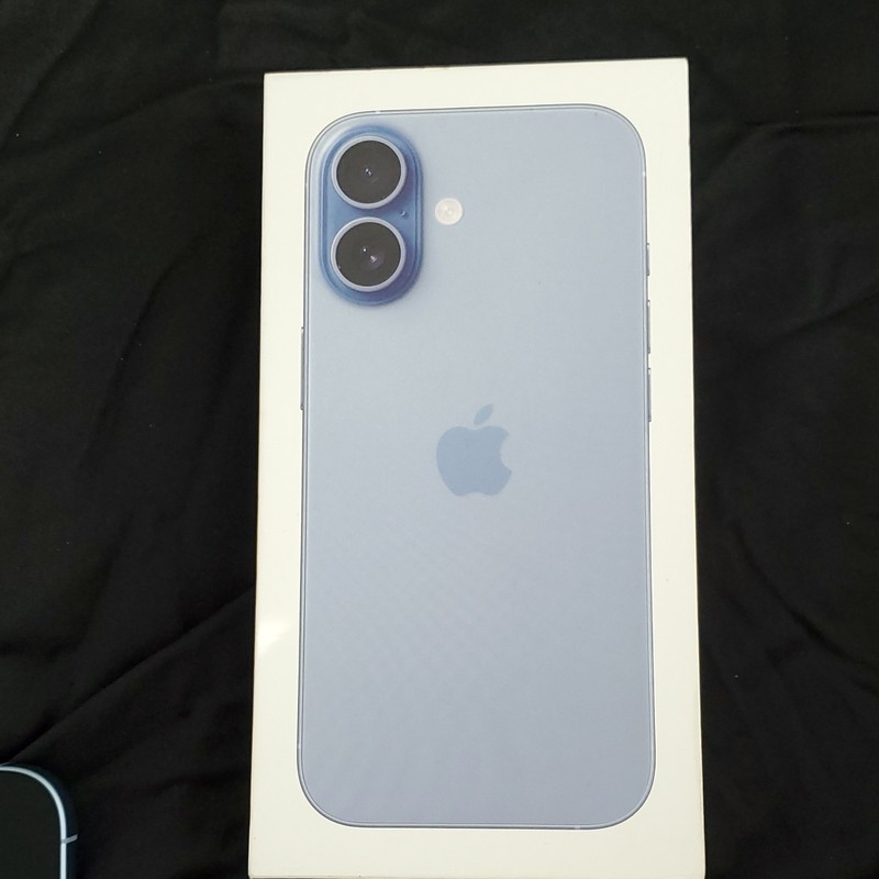Used less than 1 month, 100% Battery Health