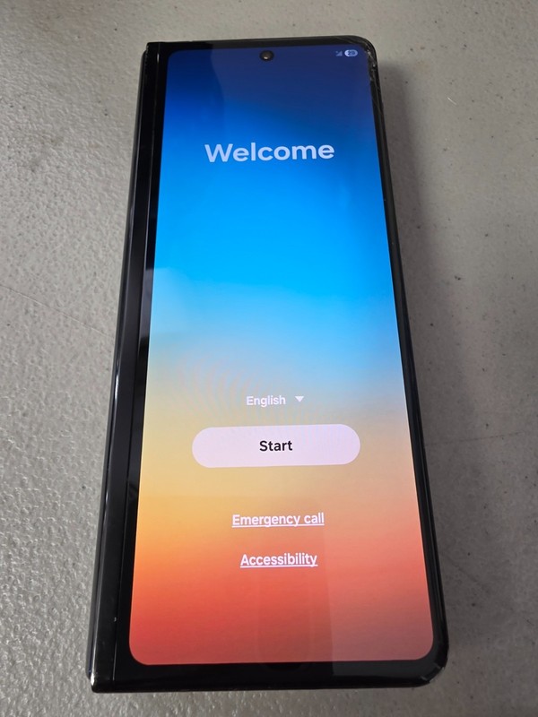 Samsung Galaxy Z Fold3 – 256 GB – Phantom Black (Verizon) Smartphone
