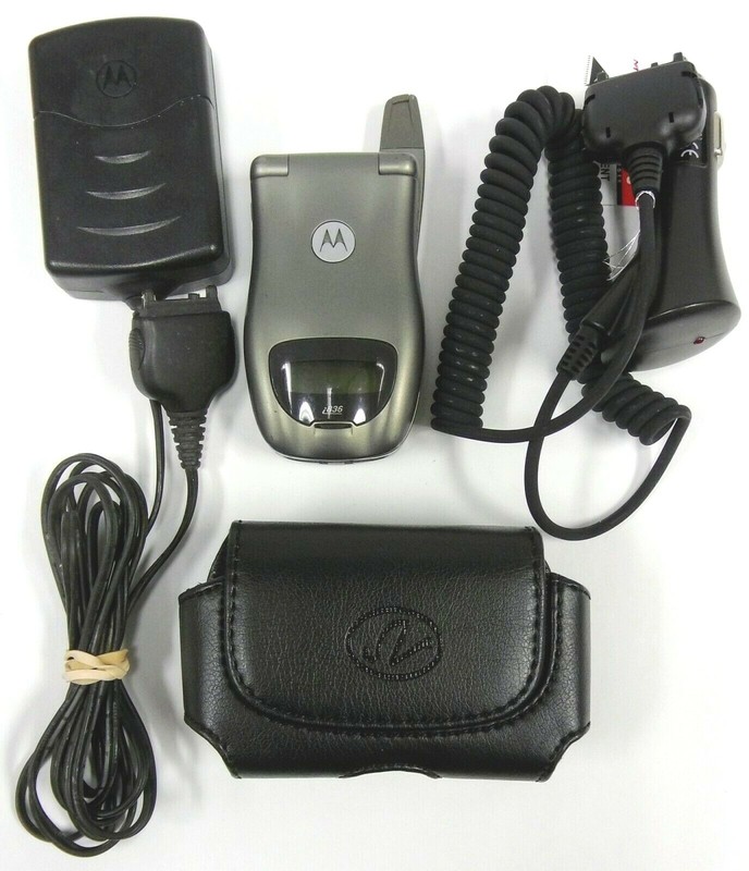 Motorola i series i836 – Gray ( Nextel / Sprint ) Cellular Flip Phone – Bundled