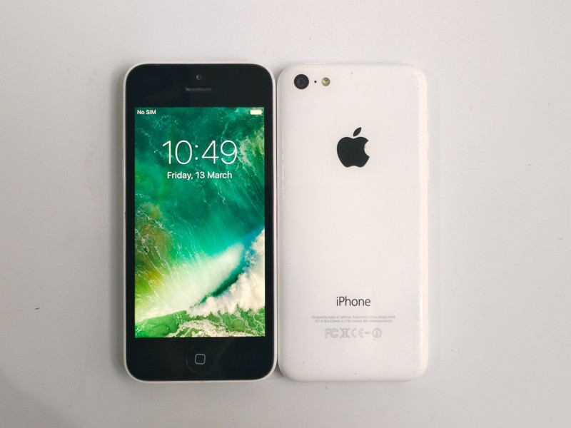 90%N ew Apple iPhone 5c 8-16-32B White UNlocked(any carrier) 4 » 8MP Good Gift
