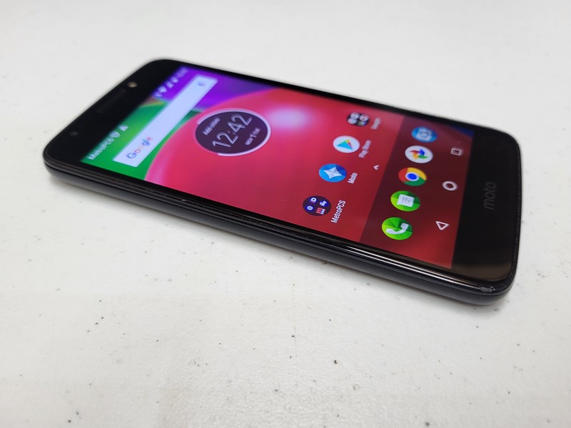 Motorola Moto E4 – XT1766 – 16GB – Black (MetroPCS) Unlocked Android Smartphone