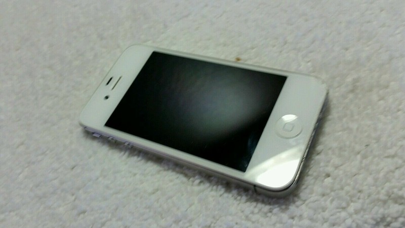 APPLE IPHONE 4S WHITE – 16GB VERIZON – As Is- A1387