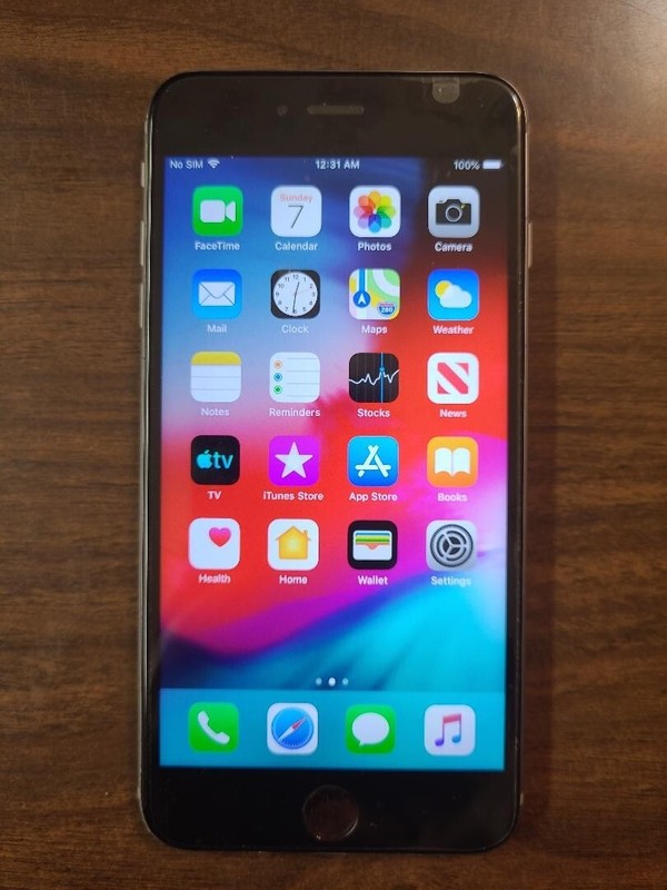 Apple iPhone 6 Plus – 64GB – Space Gray (Unlocked) A1522 (CDMA + GSM)