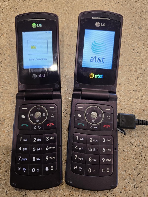3 LG CU515 Flip Phones Metallic Purple Black AT&T WORKING w/ Battery & Charger gallery