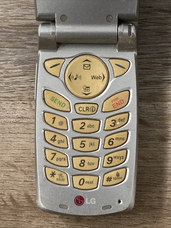 37.LG VX-3100 Untested / For Parts gallery