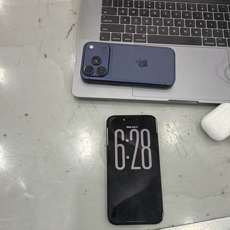 Apple iPhone 15 Pro Max 256GB Blue Factory Unlocked 5G 48MP A17 Pro iOS
