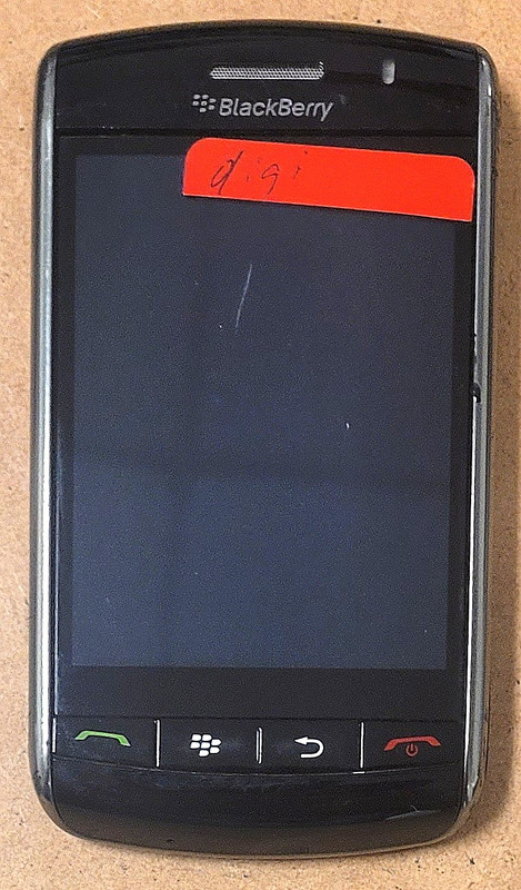 BlackBerry Storm 9530 ( 1st Generation ) - Black ( Verizon ) Smartphone