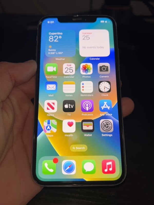 Apple iPhone X - 256GB - Sliver (Unlocked) A1865 (CDMA + GSM) gallery