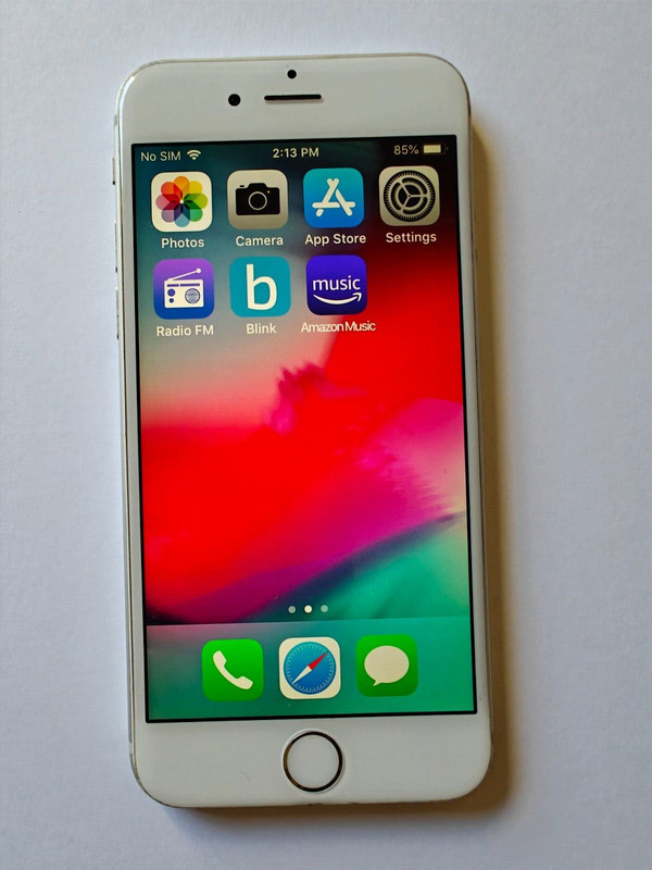Apple iPhone 6 16GB Unlocked Silver with Wired Earbuds for Apple iPhone