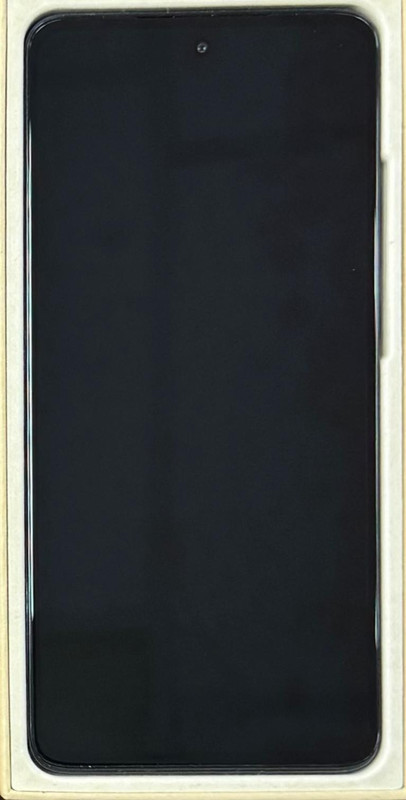 Open Box 9/10 - Motorola Moto Edge 5G 2022 (256GB) XT2205 (Unlocked) gallery