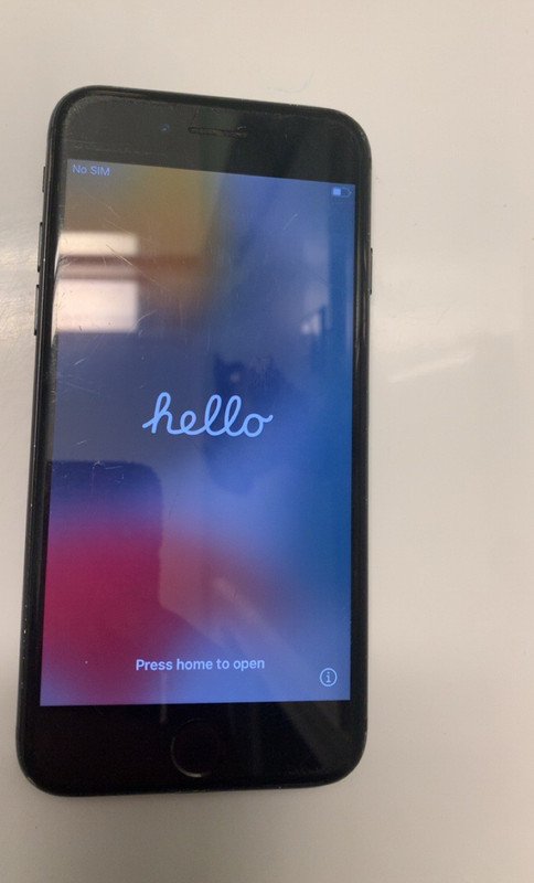 Apple iPhone 7 32GB Unlocked A1660 Black 4.7in iOS 12MP Smartphone