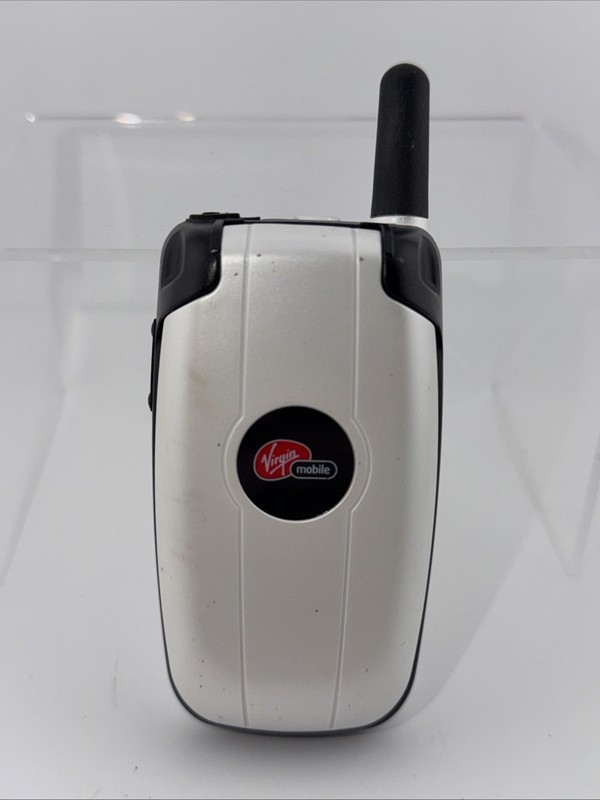 Kyocera Virgin Mobile White & Black Wireless Color Screen Cellular Flip Phone