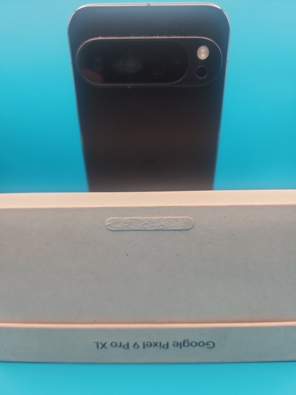 Google Pixel 9 Pro XL - 256 GB - Obsidian (Unlocked) gallery