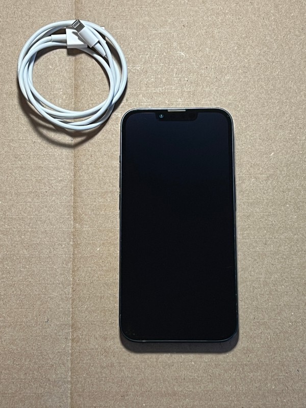 Apple iPhone 13 – 256GB – Midnight (unlocked) A2482 (CDMA + GSM)
