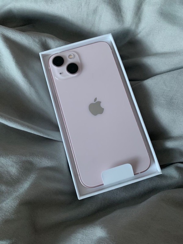 Apple iPhone 13 – 128GB – Pink (AT&T)