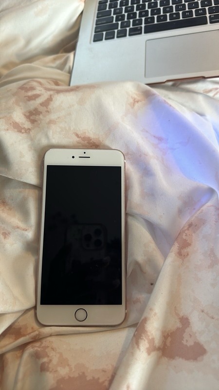 Apple iPhone 6s Plus - 32GB - Rose Gold (Unlocked) A1634 (CDMA + GSM) gallery