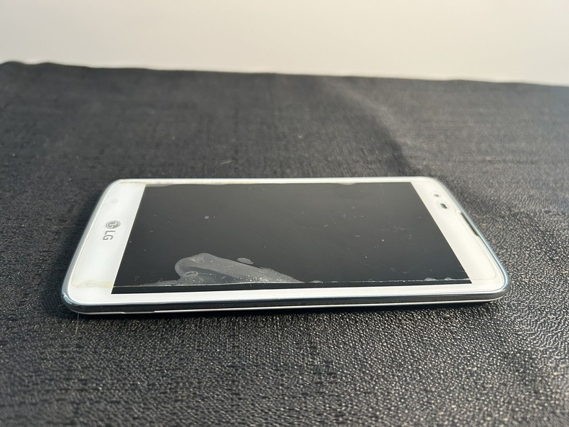 LG K7 MS330 - 8GB - White (MetroPCS) Smartphone For Parts gallery