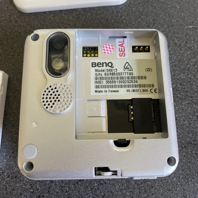 Rare Collectors BenQ Z2 GSM Siemens Mobile Cell Phone In Immaculate Condition gallery
