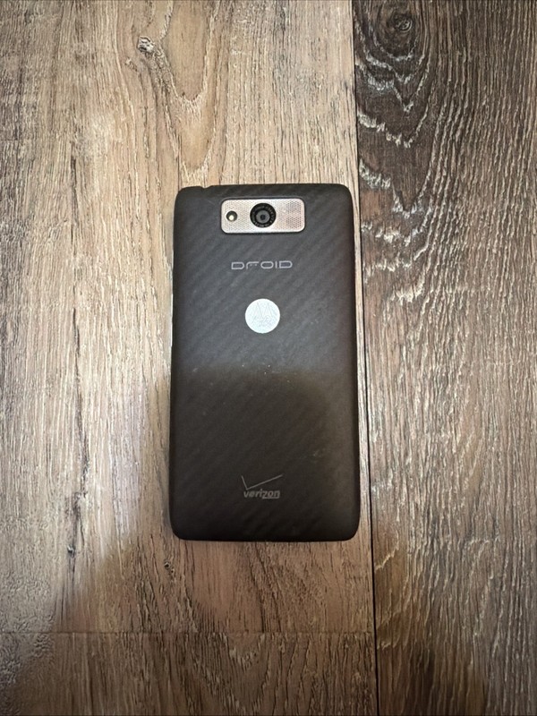 Motorola XT1080 Droid Ultra Verizon Smartphone Bluetooth - FOR PARTS - UNTESTED