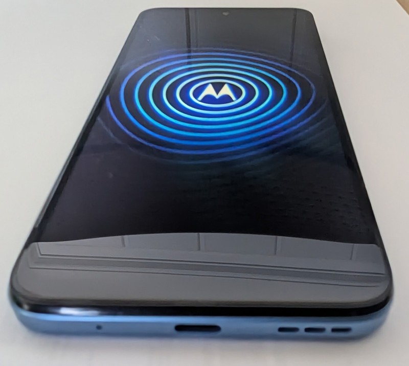 Moto G Play 2024 -Boost Phone -4GB RAM 64GB 50MP -Grade A Lightly Used