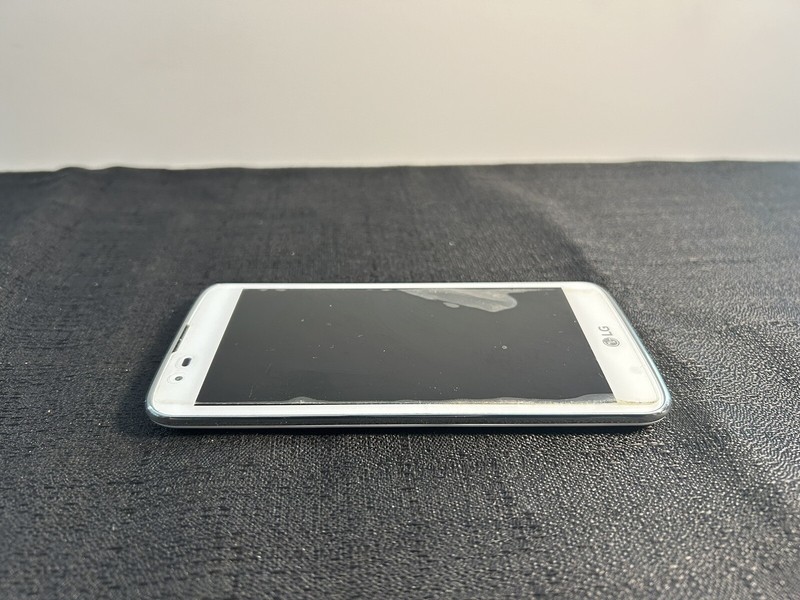 LG K7 MS330 - 8GB - White (MetroPCS) Smartphone For Parts gallery