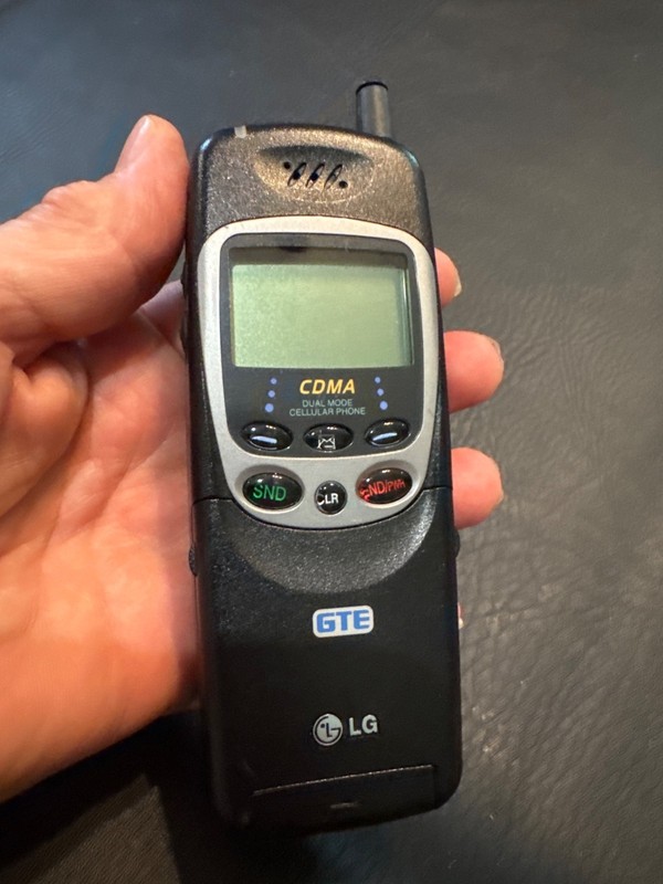 LGC-330W – Untested , No Power Cord LGIC – PHONE UNIT ONLY – LG GTE