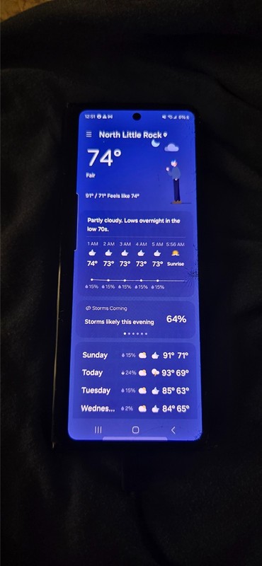 WORKING Samsung Galaxy Z Fold3 – 256 GB – black (Unlocked) Needs Screen Repair