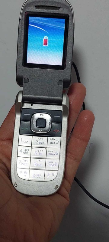 RARE Original Nokia 2760 UNLOCKED Flip Cellphone Bluetooth MP3 Player RH-258 WOR gallery
