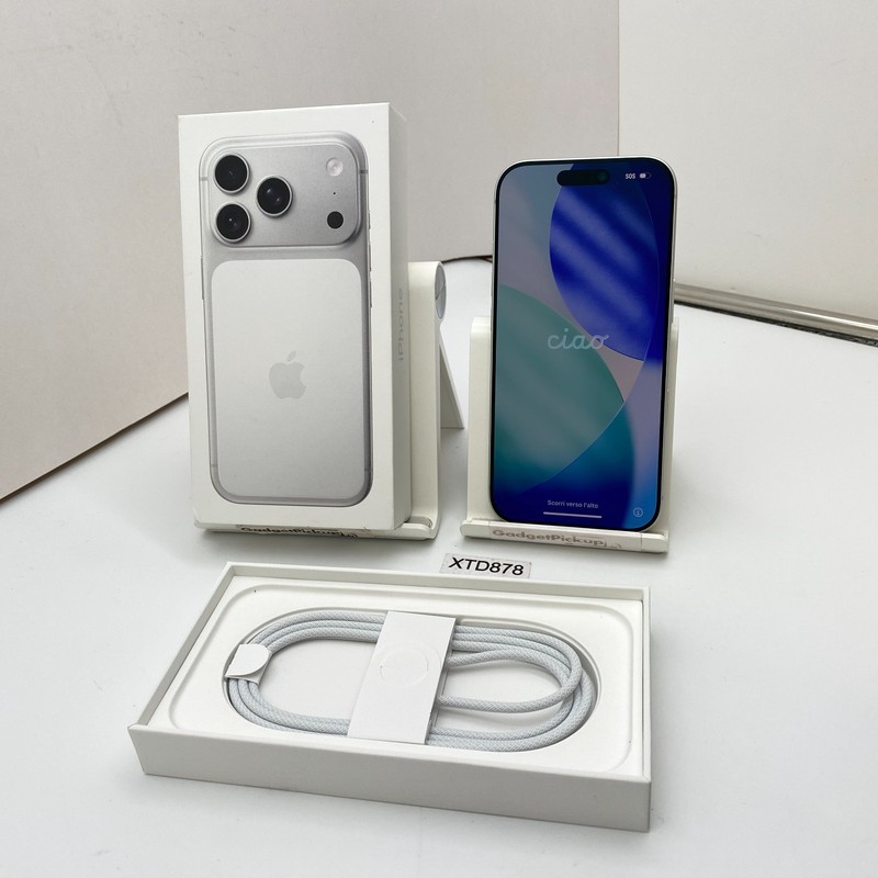 Apple iPhone 17 Pro – 256GB – Silver (Unlocked) Open Box