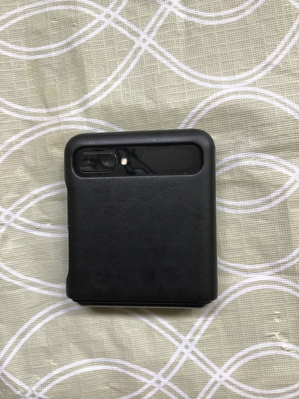 Samsung Galaxy Z Flip SM-F700U/DS – 256GB – Mirror Black AT&T
