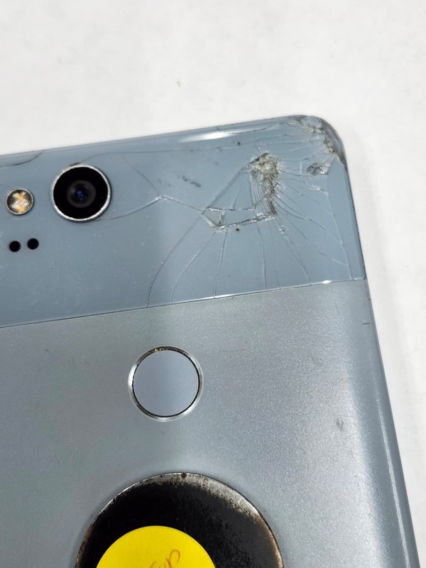 DEFECTIVE - Google Pixel 2 - 64 GB - Blue - Unlocked - G011C - 12400 gallery