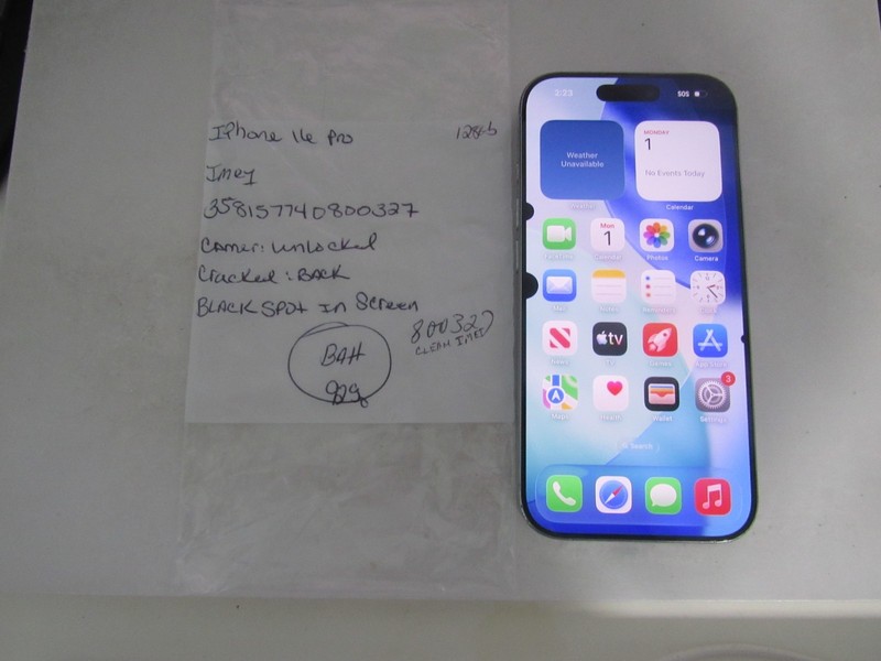 Apple iPhone 16 Pro, 128GB, White (UNLOCKED) Cracked Back + LCD spot, Clean IMEI