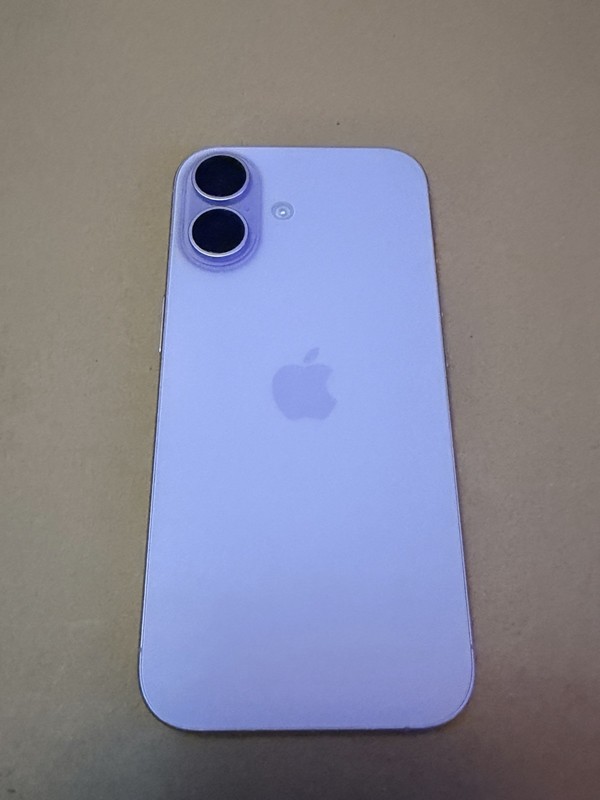 iPhone 17