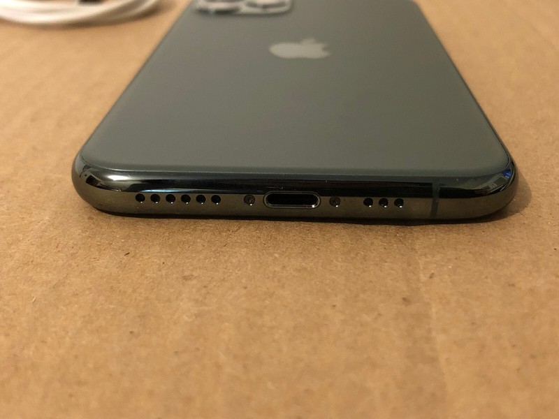 Apple iPhone 11 Pro - 64GB - Midnight Green Unlocked A2160 (CDMA + GSM) READ gallery