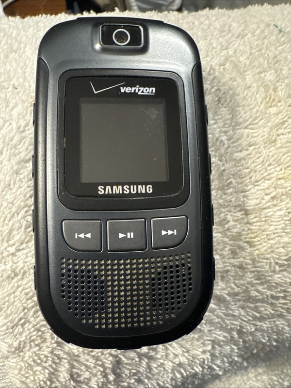 1 Samsung Convoy SCH-U640 – Gray (Verizon) Cellular flip Phone, for parts repair