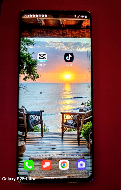 LG velvet with tiktok and capcut installed very fast good phone !